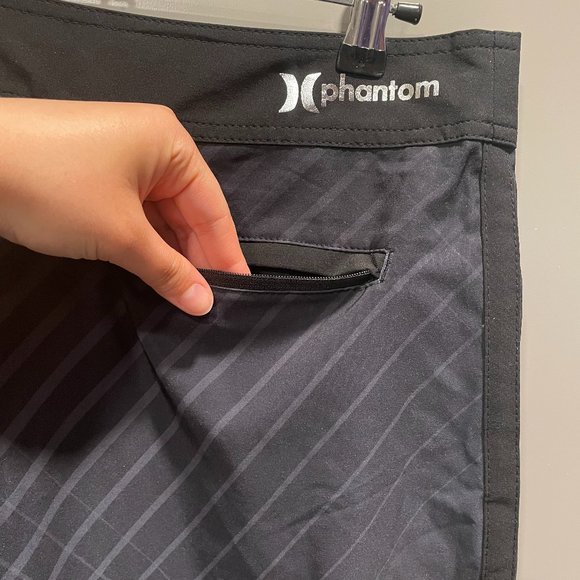 Hurley 34 Inch Black & Grey Stripe Board Shorts - Picture 5 of 11